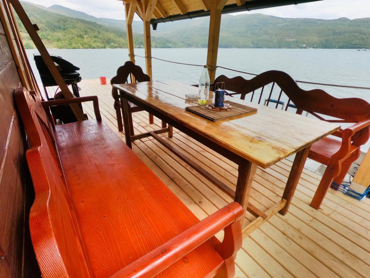 Lake House Perucac Rastiste Buitenkant foto