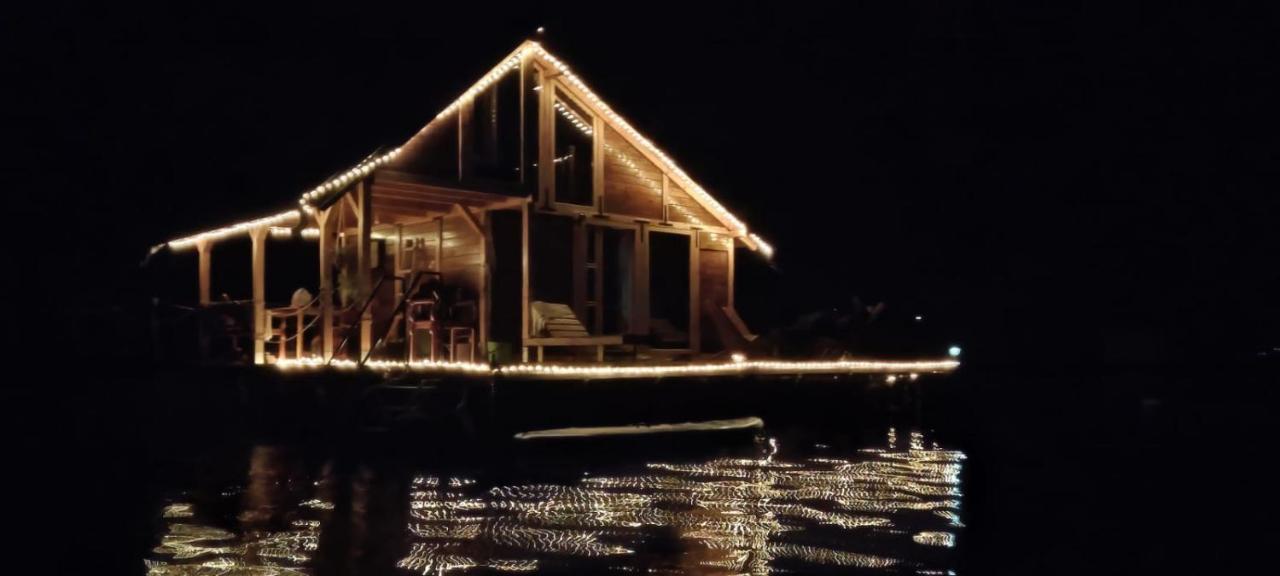 Lake House Perucac Rastiste Buitenkant foto